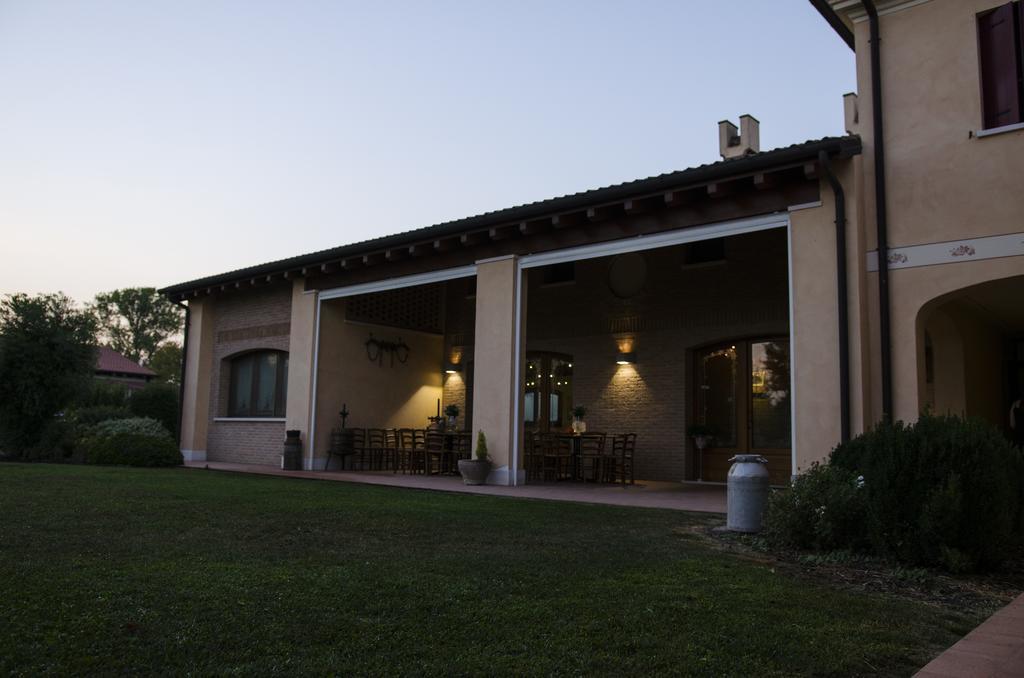 Agriturismo Alle Rose Villa Ca Baglioni Luaran gambar